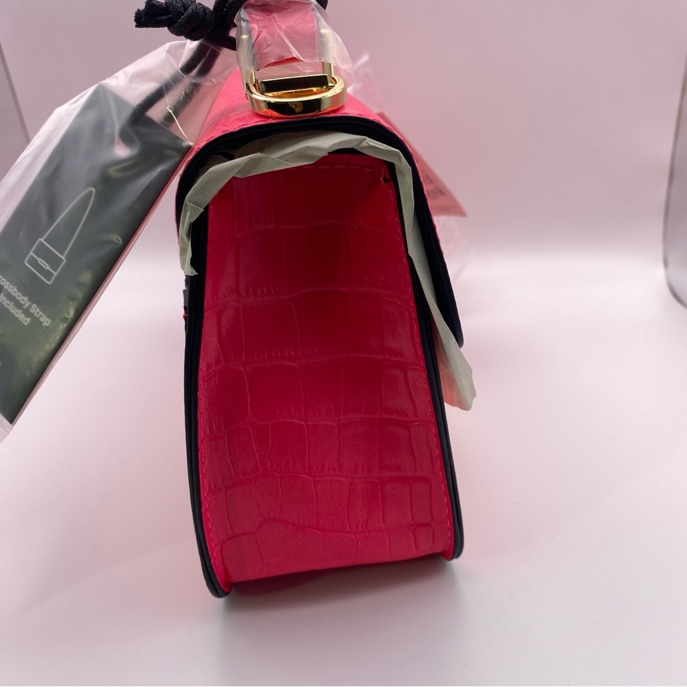Aldo Chiadda  Bright Pink Women's Top Handle Handbag Shoulder Strap - Picture 11 of 13